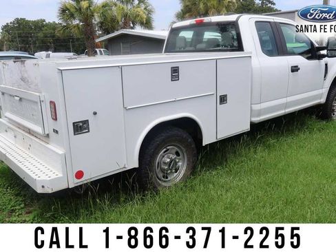 Used 2021 Ford F250 XL w/ Power Equipment Group AWD/4WD image 3