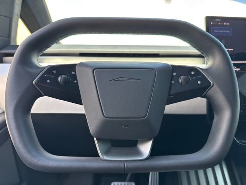 Used 2024 Tesla Cybertruck AWD Crew Cab image 24