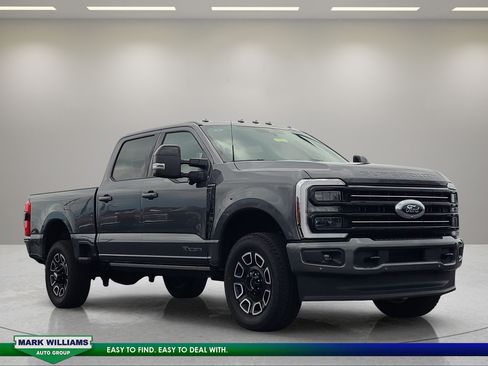 Used 2026 Ford F250 Platinum AWD/4WD image 1