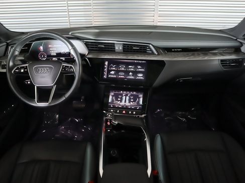 Used 2023 Audi e-tron Premium w/ Convenience Plus Package AWD/4WD image 10