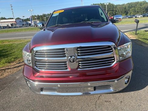 Used 2017 RAM 1500 Big Horn AWD/4WD image 3