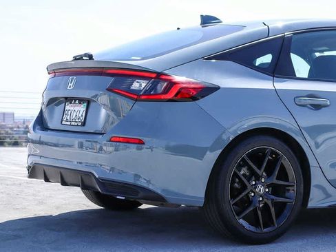 Used 2023 Honda Civic Sport image 9