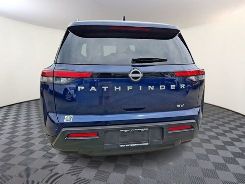 Used 2024 Nissan Pathfinder SV FWD image 5
