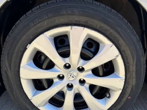 Used 2022 Toyota Corolla LE image 15