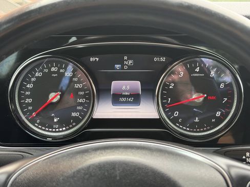 Used 2017 Mercedes-Benz E 300 4MATIC image 30