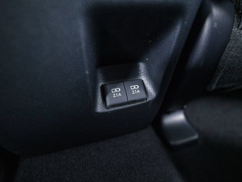 Used 2020 Toyota 4Runner Venture w/ Moonroof Package AWD/4WD image 38