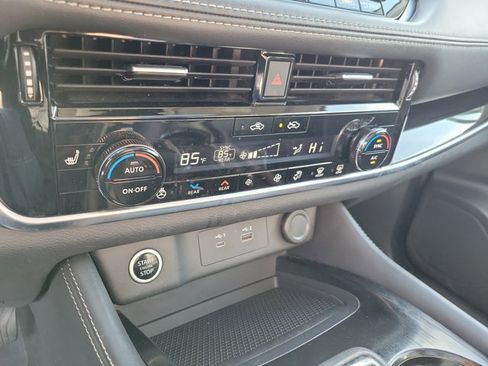 Used 2022 Nissan Rogue SL w/ SL Premium Package image 31