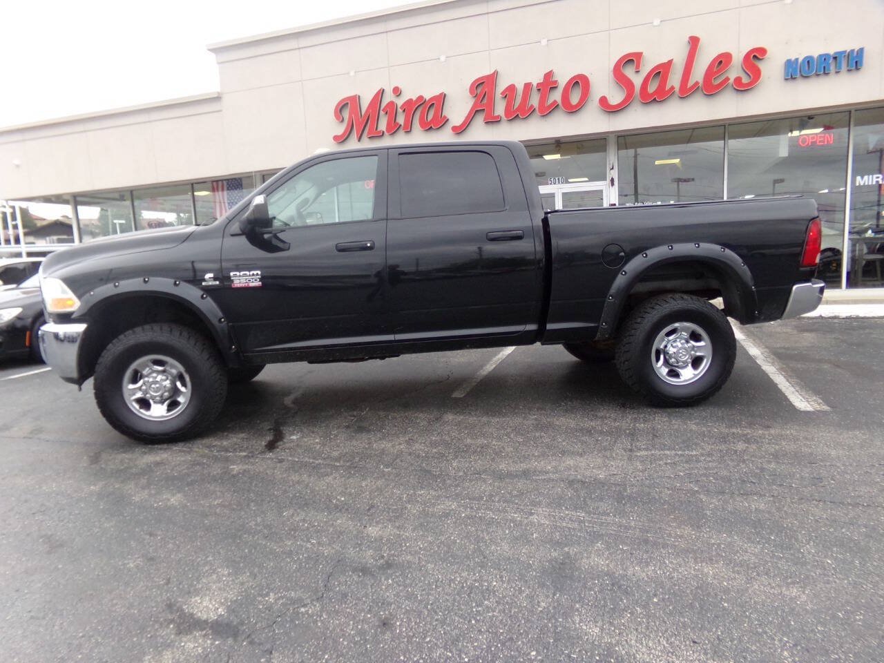 Used 2012 RAM 3500 ST w/ Chrome Appearance Group AWD/4WD image 2