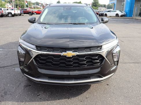New 2026 Chevrolet Trax LT FWD image 13