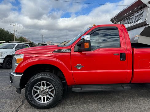Used 2016 Ford F250 XLT w/ XLT Value Package image 5
