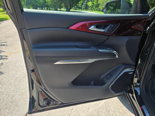 New 2026 Chevrolet Traverse RS w/ LPO, Floor Liner Package FWD image 12
