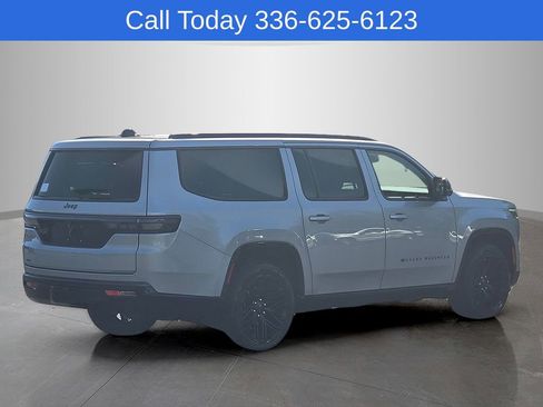 New 2026 Jeep Grand Wagoneer L Limited AWD/4WD image 7
