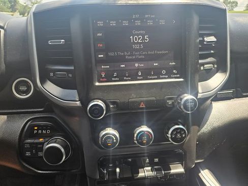 Used 2019 RAM 1500 Big Horn AWD/4WD image 18