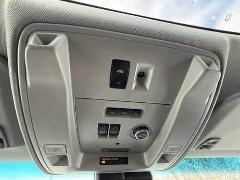 Used 2017 Chevrolet Tahoe LT w/ Luxury Package image 39