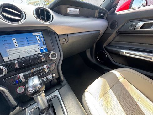 Used 2018 Ford Mustang Premium image 13