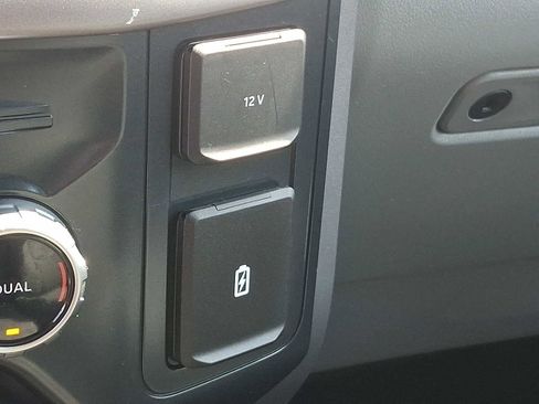Certified 2025 Ford F150 XLT AWD/4WD image 24