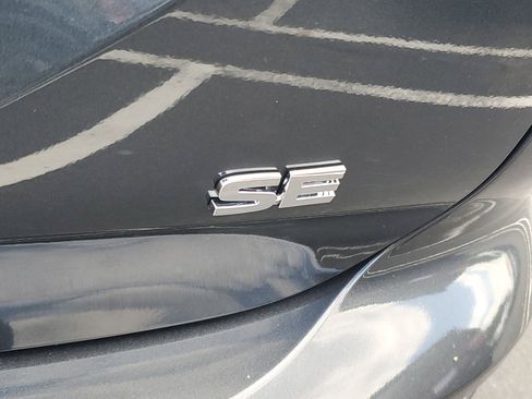 New 2025 Mitsubishi Outlander SE image 27