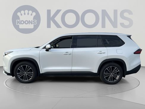 Used 2026 Toyota Grand Highlander AWD Hybrid image 2