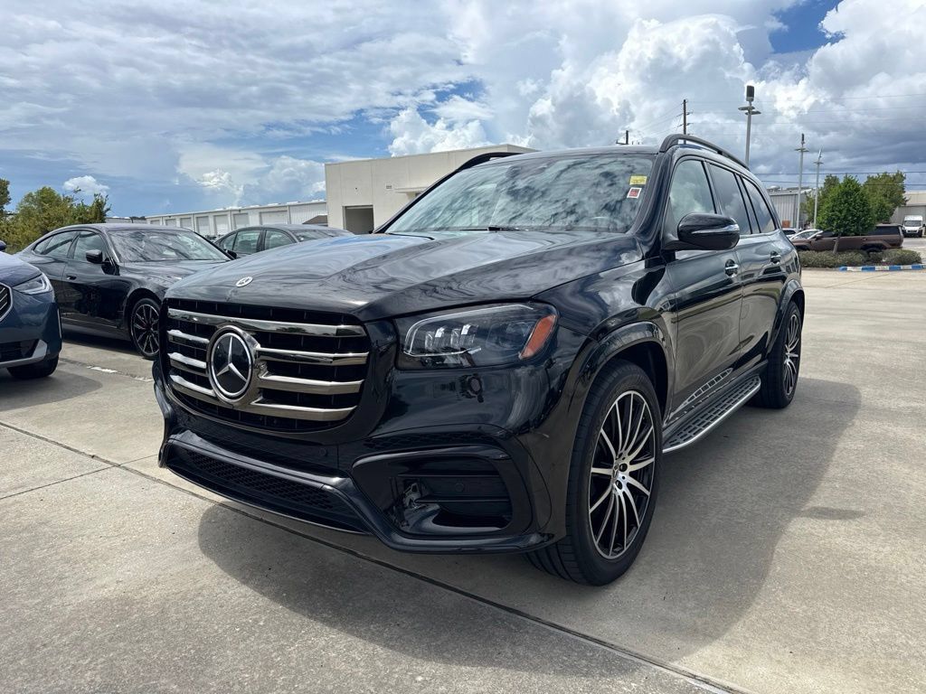 Used 2024 Mercedes-Benz GLS 580 4MATIC image 1
