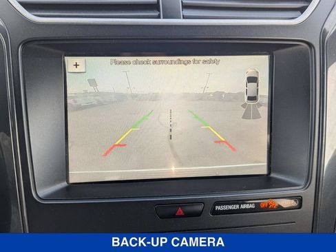 Used 2018 Ford Explorer XLT w/ Equipment Group 201A AWD/4WD image 43