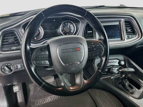 Used 2021 Dodge Challenger SXT RWD image 18