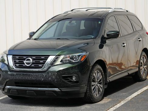 Used 2019 Nissan Pathfinder SL AWD/4WD image 50