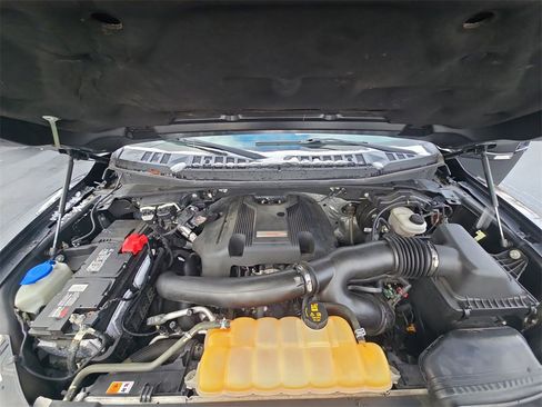 Used 2018 Ford F150 Raptor w/ Equipment Group 802A Luxury image 30