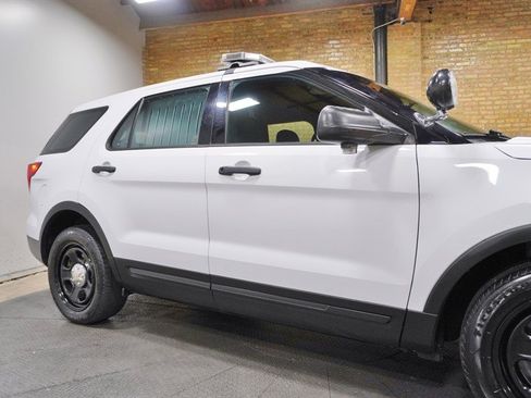 Used 2017 Ford Explorer 4WD Police Interceptor image 9