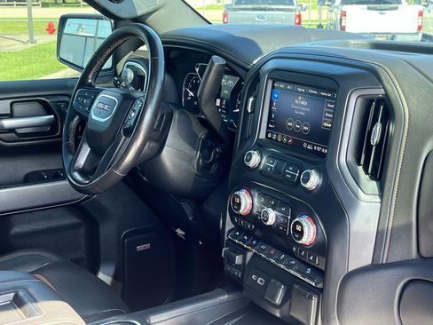 Used 2020 GMC Sierra 1500 AT4 w/ AT4 Premium Package AWD/4WD image 14