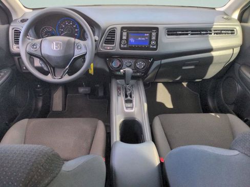 Used 2019 Honda HR-V LX image 12