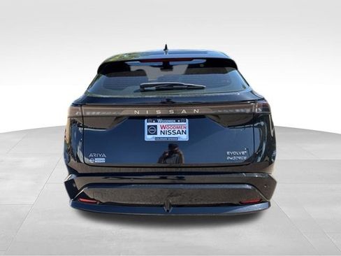 Certified 2024 Nissan Ariya AWD image 9