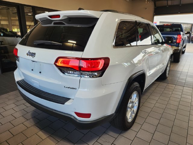Used 2020 Jeep Grand Cherokee Laredo RWD image 6