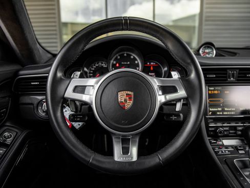 Certified 2015 Porsche 911 Turbo S AWD/4WD image 23