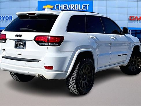 Used 2020 Jeep Grand Cherokee Altitude image 5