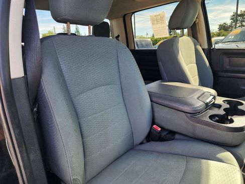 Used 2015 RAM 1500 Express AWD/4WD image 21