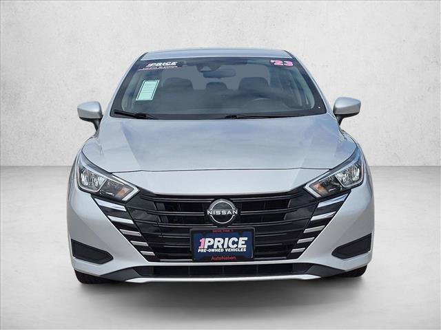 Used 2023 Nissan Versa SV FWD image 2