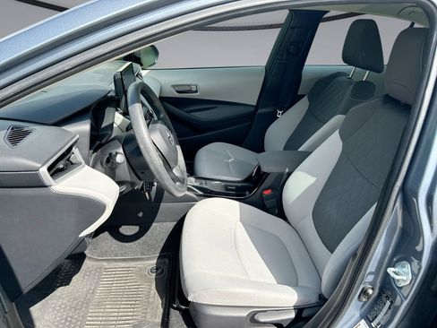 Certified 2022 Toyota Corolla LE FWD image 11