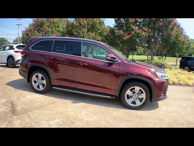 Used 2019 Toyota Highlander Limited FWD image 9