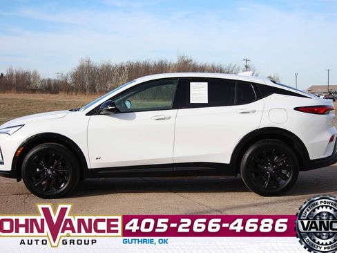 Used 2025 Buick Envista Sport Touring w/ Convenience I Package image 6