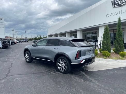 New 2026 Cadillac Optiq Luxury 1 RWD image 3
