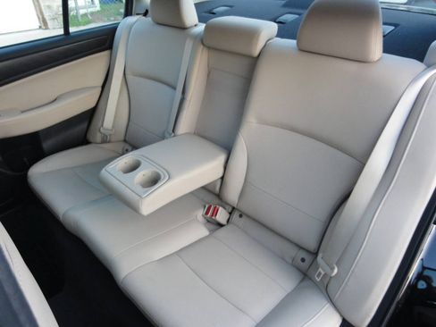 Used 2016 Subaru Legacy 2.5i Limited AWD/4WD image 25