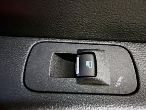 Used 2019 Ford F150 Lariat w/ Equipment Group 502A Luxury image 31