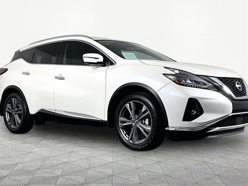Used 2023 Nissan Murano Platinum w/ Cargo Package FWD image 2