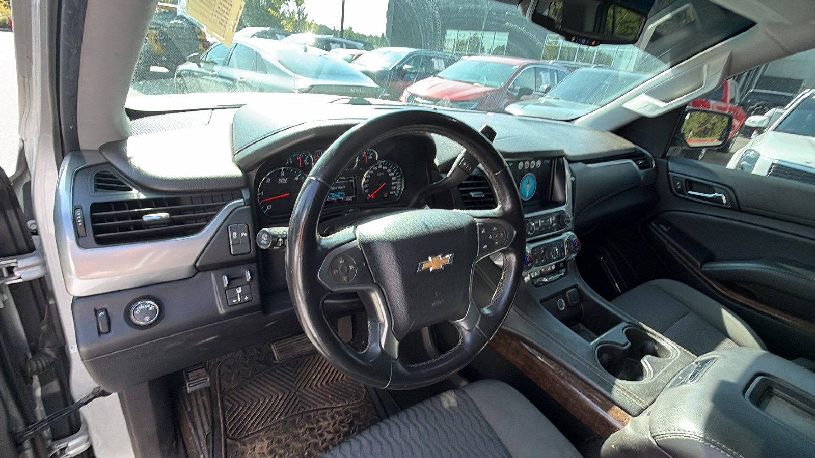 Used 2017 Chevrolet Tahoe LS w/ All-Season Package RWD image 27