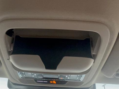 Used 2023 Lincoln Corsair AWD image 20