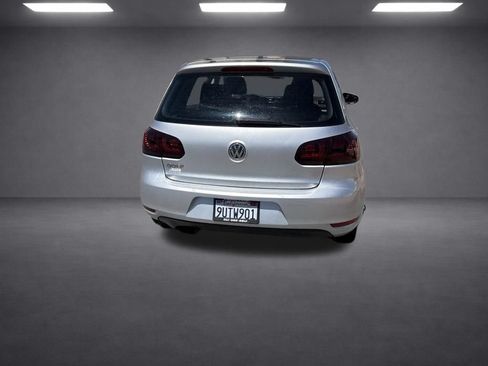 Used 2012 Volkswagen Golf 4-Door FWD image 21