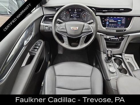 Used 2022 Cadillac XT5 Premium Luxury w/ Technology Package AWD/4WD image 12