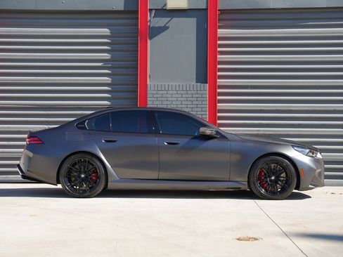 Used 2026 BMW M5 w/ Carbon Package image 2