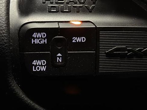 Used 2022 RAM 2500 Big Horn w/ Night Edition AWD/4WD image 33