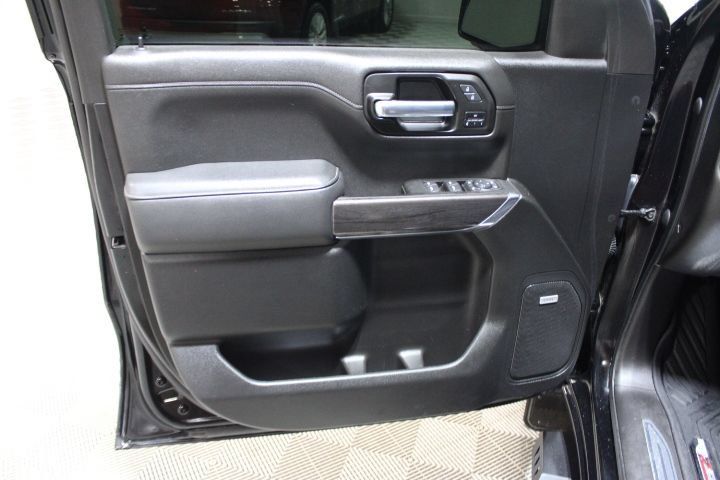Used 2021 Chevrolet Silverado 1500 LTZ AWD/4WD image 17